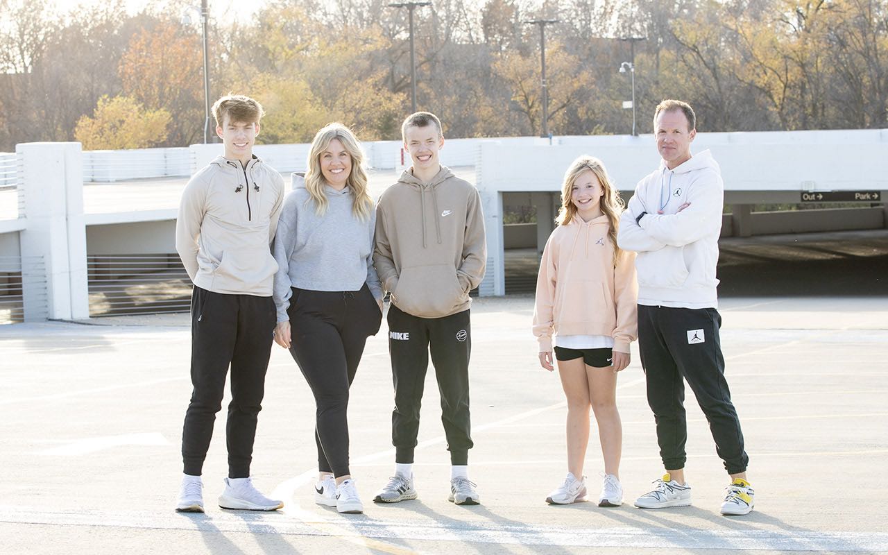 Family Photo by Lynn Laumann Photography