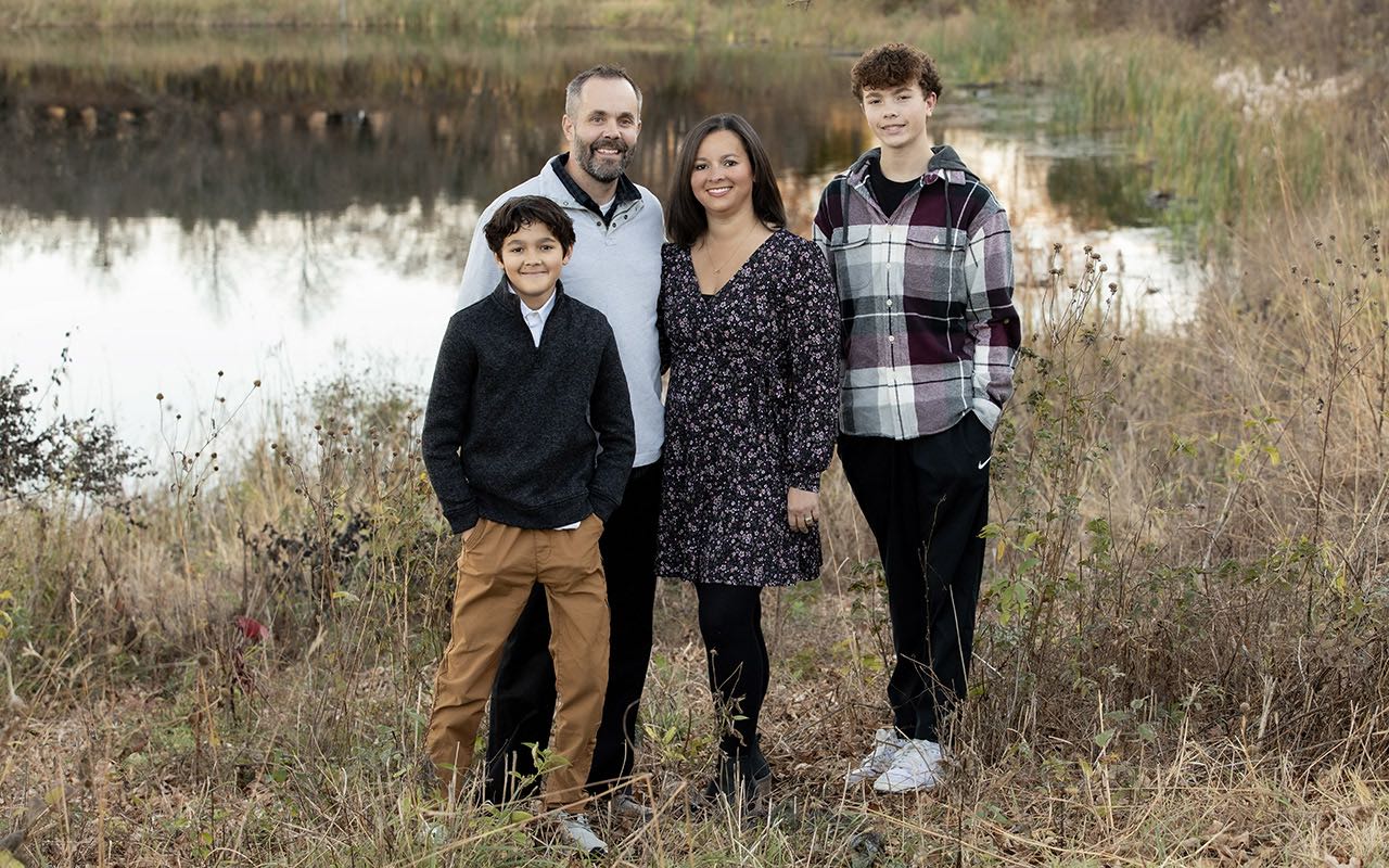 Family Photo by Lynn Laumann Photography