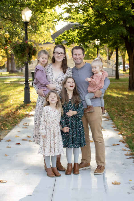 Lynn Laumann Photography Family - kids couples, pets photos